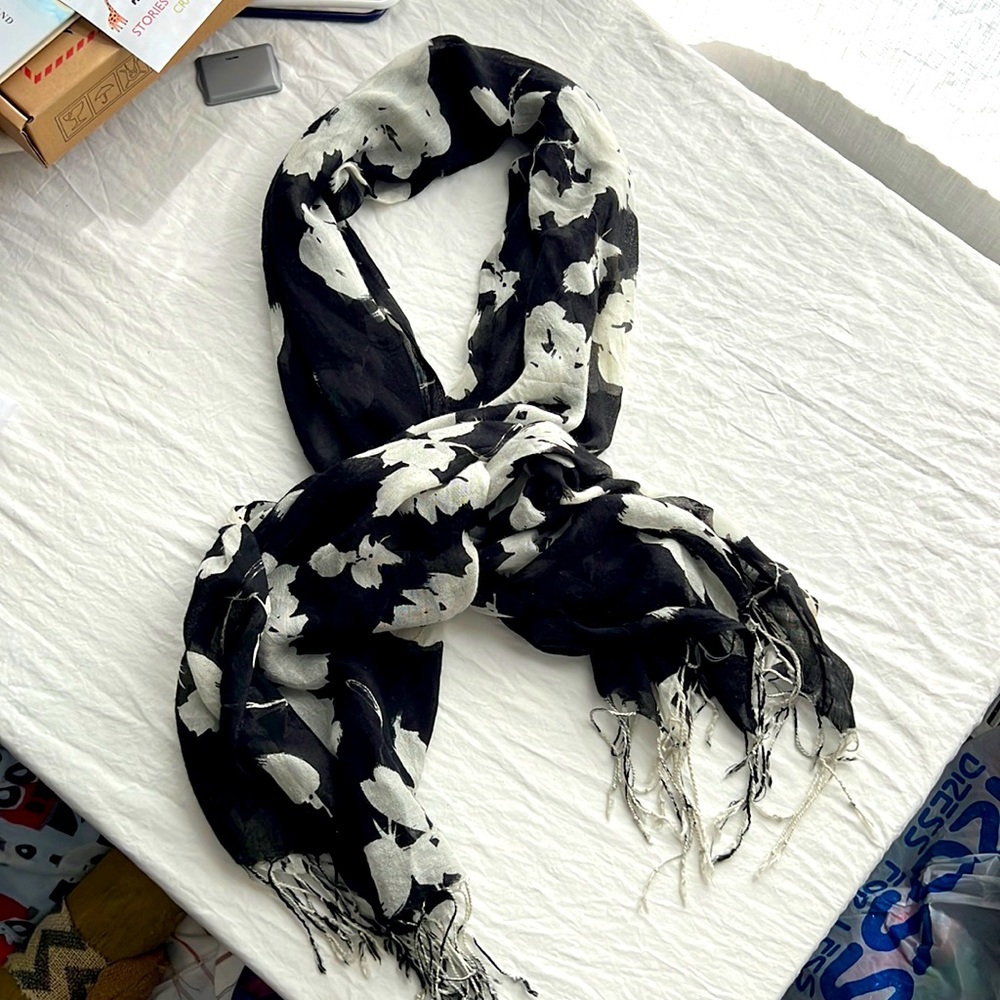 Black & White Floral Semi-Shear Scarf with Tassels